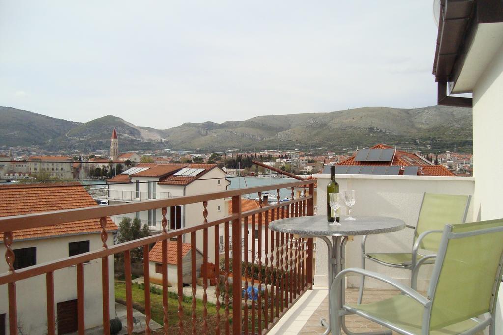 Apartments Bulicic Trogir Phòng bức ảnh