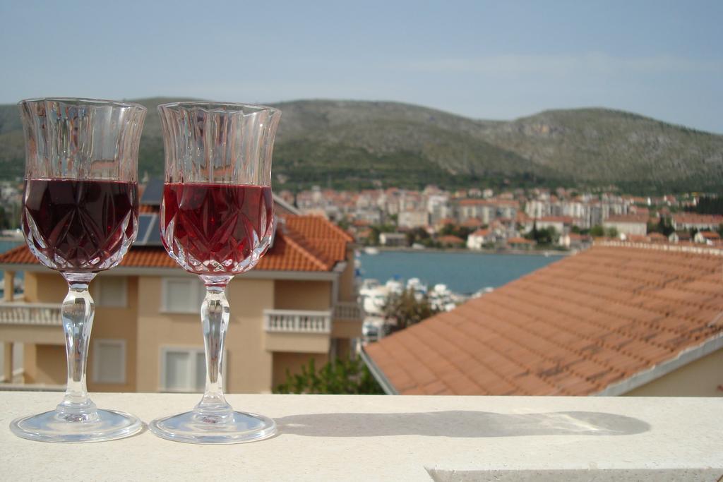 Apartments Bulicic Trogir Ngoại thất bức ảnh